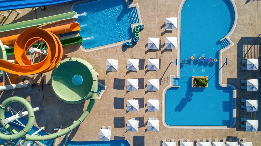 Amada Colossos Resort